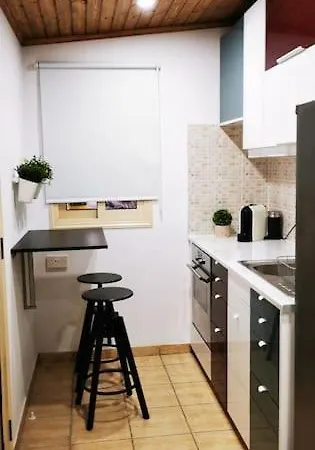 Apartment Pretty And Quiet Studio, With Wifi And Parking *