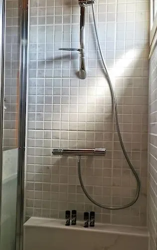 Lägenhet Pretty And Quiet Studio, With Wifi And Parking Limassol