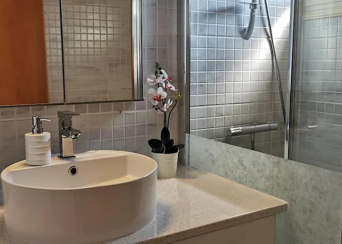 Pretty And Quiet Studio, With Wifi And Parking