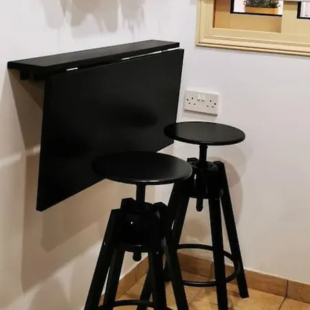 Pretty And Quiet Studio, With Wifi And Parking Limassol