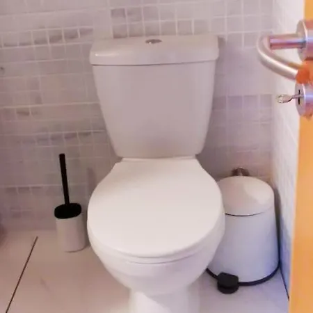 Pretty And Quiet Studio, With Wifi And Parking Apartment *